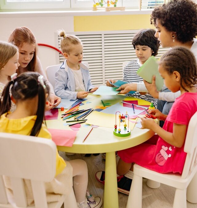 Atención al Alumnado con Necesidades Educativas Especiales (ACNEE) en Centros Educativos