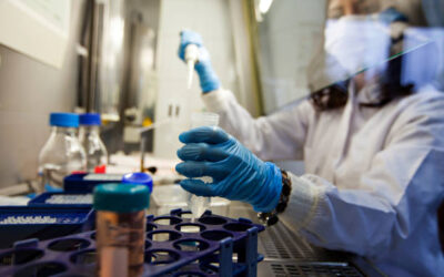 Especialista en Bioquímica en el Laboratorio Clínico