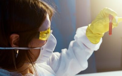 Especialista en Inmunología y Genética en Laboratorios de Análisis Clínico